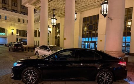 Toyota Camry, 2021 год, 3 150 000 рублей, 7 фотография