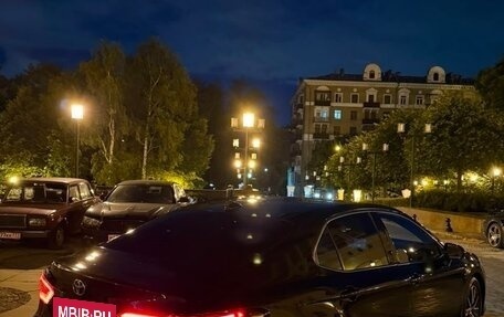 Toyota Camry, 2021 год, 3 150 000 рублей, 9 фотография