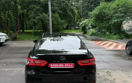 Toyota Camry, 2021 год, 3 150 000 рублей, 10 фотография