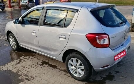 Renault Sandero II рестайлинг, 2018 год, 1 333 000 рублей, 4 фотография