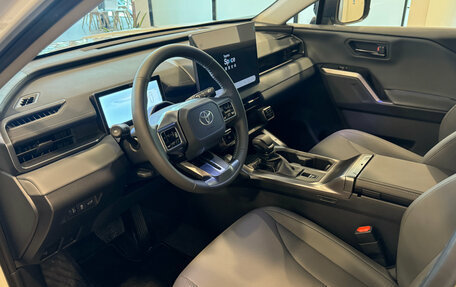 Toyota RAV4, 2026 год, 4 390 000 рублей, 10 фотография
