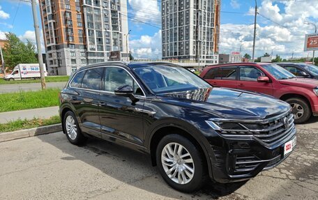 Volkswagen Touareg III, 2018 год, 5 690 000 рублей, 4 фотография