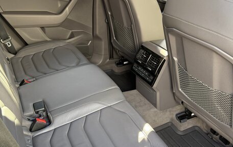 Volkswagen Touareg III, 2019 год, 5 570 000 рублей, 16 фотография