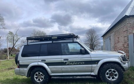 Mitsubishi Pajero III рестайлинг, 1997 год, 550 000 рублей, 3 фотография