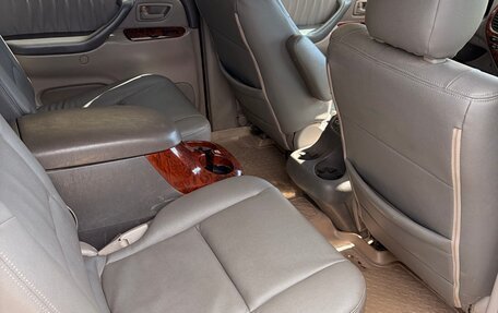 Toyota Sequoia II рестайлинг, 2007 год, 1 090 000 рублей, 6 фотография