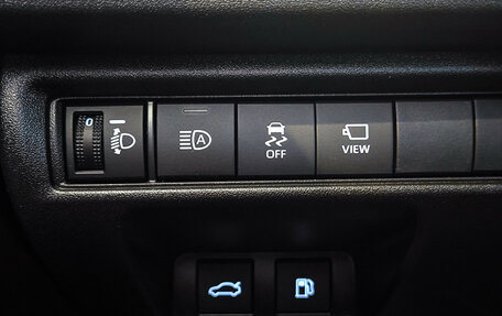 Toyota Camry, 2025 год, 3 997 000 рублей, 16 фотография
