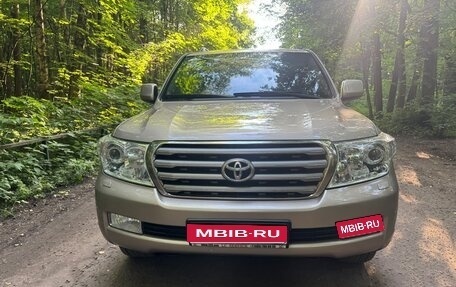 Toyota Land Cruiser 200, 2010 год, 3 670 000 рублей, 1 фотография