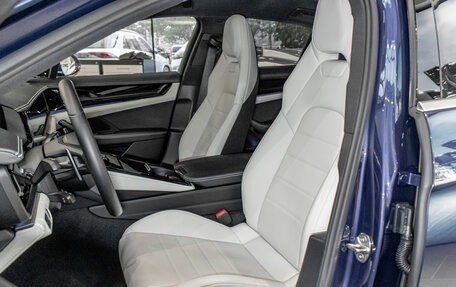 Porsche Panamera, 2023 год, 14 990 000 рублей, 8 фотография