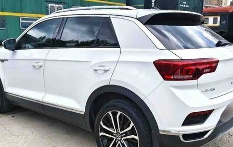 Volkswagen T-Roc I, 2022 год, 1 967 000 рублей, 3 фотография
