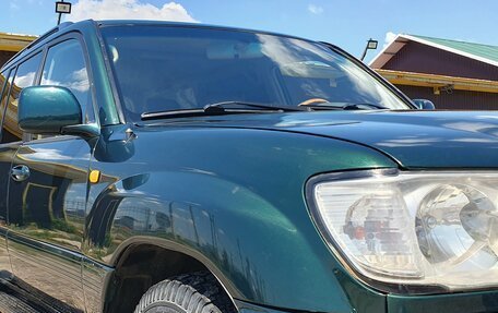 Toyota Land Cruiser 100 рестайлинг 2, 2001 год, 2 120 000 рублей, 9 фотография