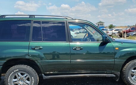 Toyota Land Cruiser 100 рестайлинг 2, 2001 год, 2 120 000 рублей, 8 фотография