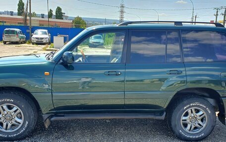 Toyota Land Cruiser 100 рестайлинг 2, 2001 год, 2 120 000 рублей, 7 фотография