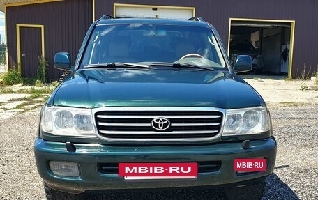 Toyota Land Cruiser 100 рестайлинг 2, 2001 год, 2 120 000 рублей, 3 фотография