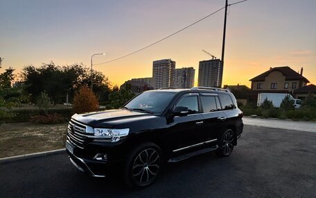 Toyota Land Cruiser 200, 2016 год, 7 600 000 рублей, 2 фотография