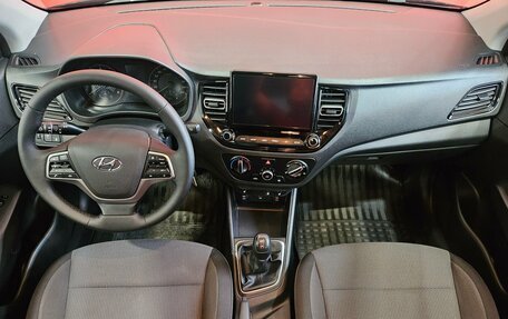 Hyundai Solaris II рестайлинг, 2021 год, 1 525 000 рублей, 9 фотография