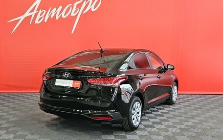 Hyundai Solaris II рестайлинг, 2021 год, 1 525 000 рублей, 5 фотография