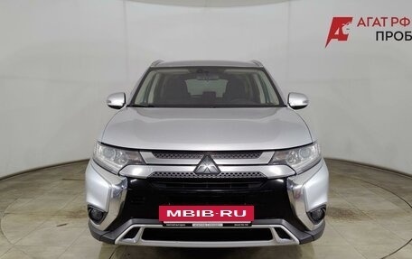 Mitsubishi Outlander III рестайлинг 3, 2018 год, 1 870 000 рублей, 2 фотография