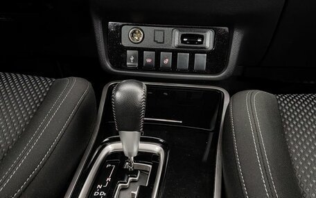 Mitsubishi Outlander III рестайлинг 3, 2018 год, 1 870 000 рублей, 12 фотография