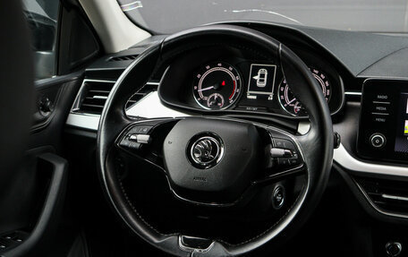 Skoda Rapid II, 2022 год, 1 650 000 рублей, 13 фотография