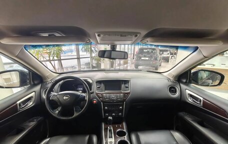 Nissan Pathfinder, 2015 год, 1 595 000 рублей, 10 фотография
