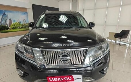 Nissan Pathfinder, 2015 год, 1 595 000 рублей, 2 фотография