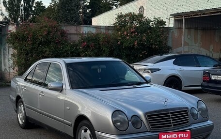 Mercedes-Benz E-Класс, 1998 год, 750 000 рублей, 14 фотография