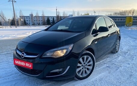 Opel Astra J, 2013 год, 678 000 рублей, 2 фотография