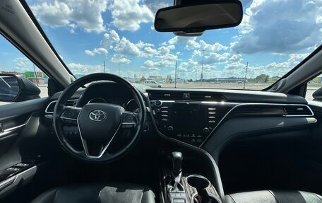 Toyota Camry, 2019 год, 2 450 000 рублей, 10 фотография