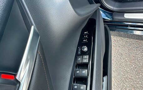 Toyota Camry, 2019 год, 2 450 000 рублей, 14 фотография