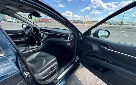 Toyota Camry, 2019 год, 2 450 000 рублей, 9 фотография