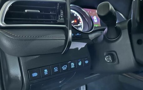 Toyota Camry, 2019 год, 2 450 000 рублей, 17 фотография