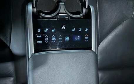Toyota Camry, 2019 год, 2 450 000 рублей, 19 фотография