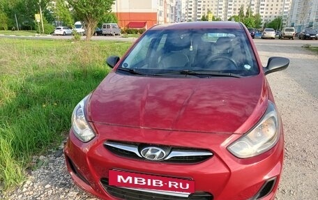 Hyundai Solaris II рестайлинг, 2012 год, 850 000 рублей, 2 фотография