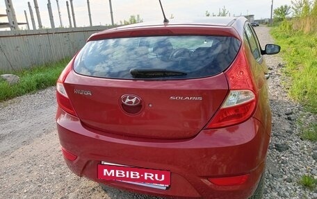 Hyundai Solaris II рестайлинг, 2012 год, 850 000 рублей, 5 фотография
