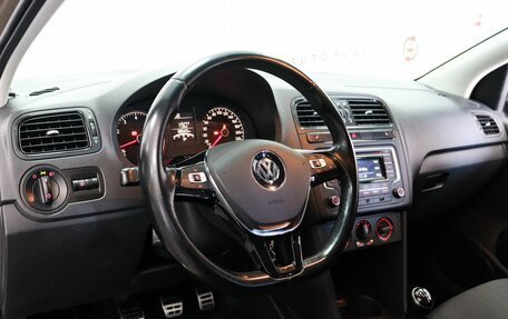 Volkswagen Polo VI (EU Market), 2016 год, 1 349 000 рублей, 7 фотография