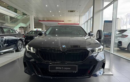 BMW 5 серия, 2025 год, 9 190 000 рублей, 3 фотография