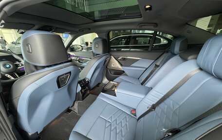 BMW 5 серия, 2025 год, 9 190 000 рублей, 10 фотография