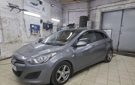 Hyundai i30 II рестайлинг, 2012 год, 800 000 рублей, 9 фотография