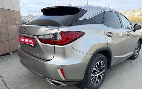Lexus RX IV рестайлинг, 2017 год, 4 100 000 рублей, 9 фотография