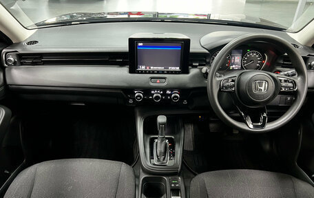 Honda Vezel, 2021 год, 2 415 000 рублей, 14 фотография