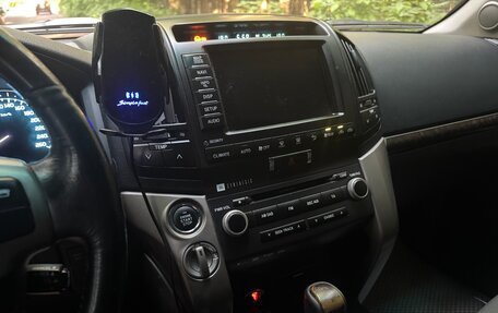 Toyota Land Cruiser 200, 2010 год, 3 670 000 рублей, 14 фотография