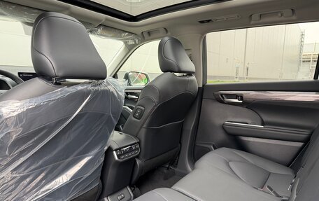 Toyota Highlander, 2026 год, 4 700 000 рублей, 29 фотография