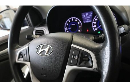 Hyundai Solaris II рестайлинг, 2012 год, 825 000 рублей, 8 фотография