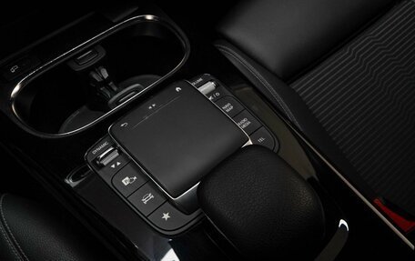 Mercedes-Benz A-Класс, 2018 год, 2 099 050 рублей, 18 фотография