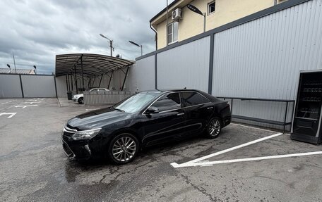 Toyota Camry, 2018 год, 2 410 000 рублей, 9 фотография