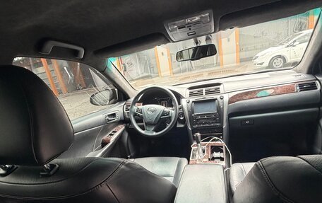 Toyota Camry, 2018 год, 2 410 000 рублей, 8 фотография