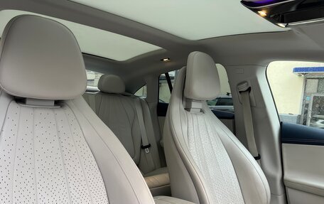 Mercedes-Benz EQE, 2022 год, 7 000 000 рублей, 14 фотография