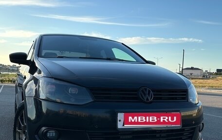 Volkswagen Polo VI (EU Market), 2011 год, 740 000 рублей, 1 фотография