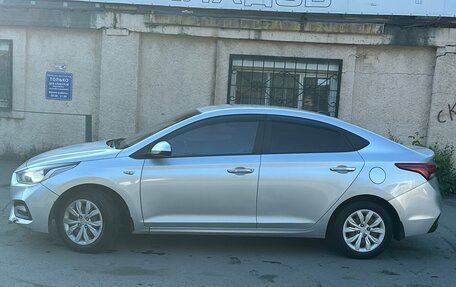 Hyundai Solaris II рестайлинг, 2017 год, 840 000 рублей, 5 фотография