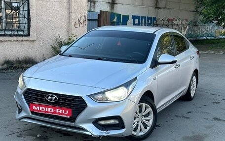 Hyundai Solaris II рестайлинг, 2017 год, 840 000 рублей, 4 фотография